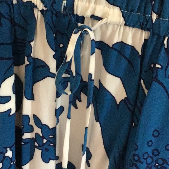 New, never worn Loft short sleeved dress, size medium - Picture 5 of 6